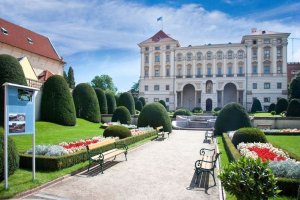 Volný vstup do zahrady Černínského paláce 