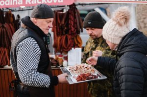 Slavnosti moravského uzeného a vína na hradě Veveří