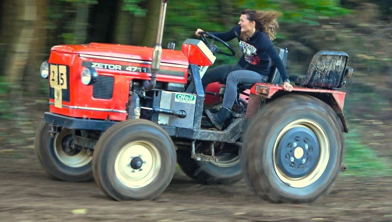 Zimní traktoriáda u Nechálova 2025