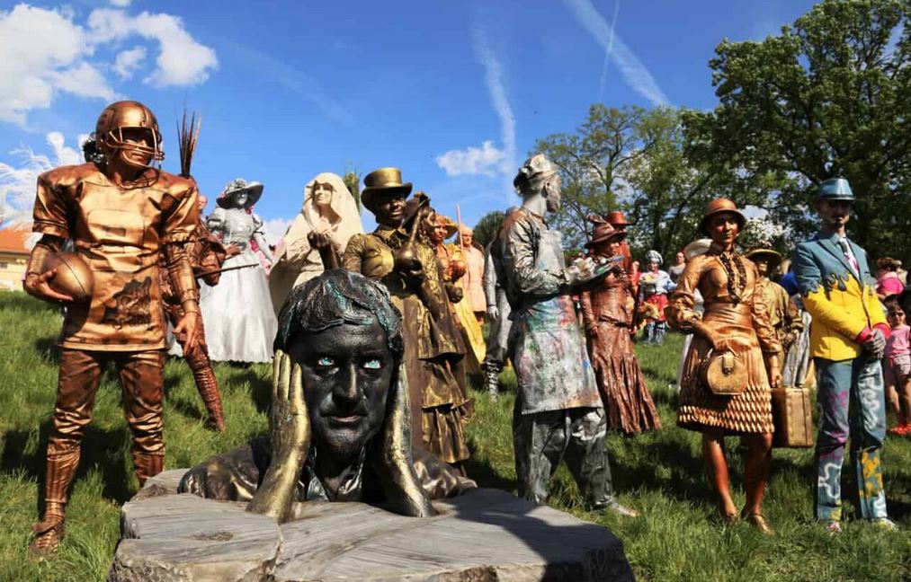 Festival živých soch na zámku Slavkov
